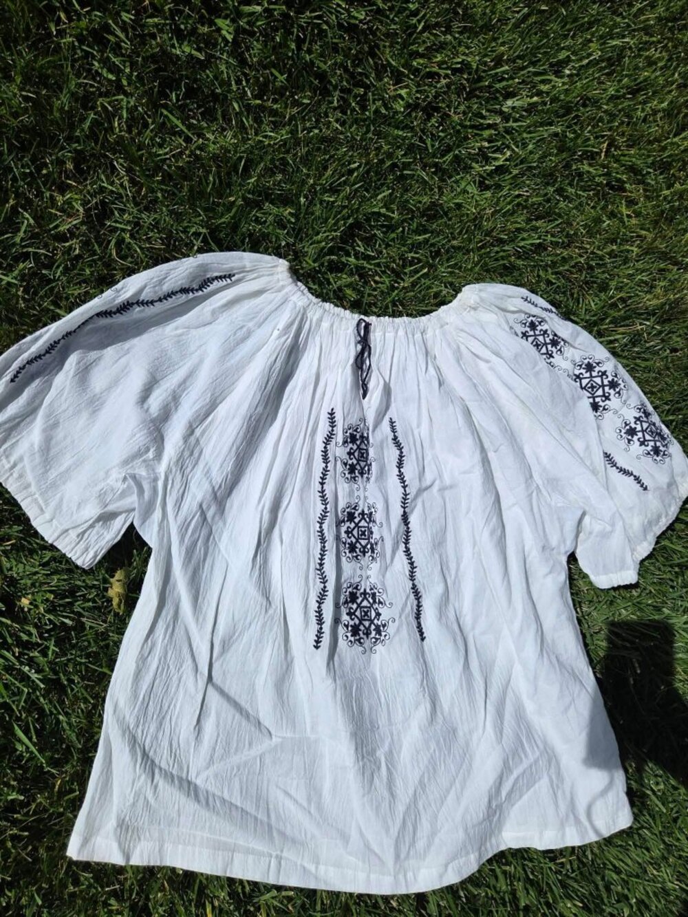 Romanian Embroidered Peasant Blouse White Black Folk Ie - size S - Picture 7 of 13
